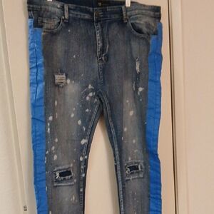Stylish Blue Distressed Skinny Jeans